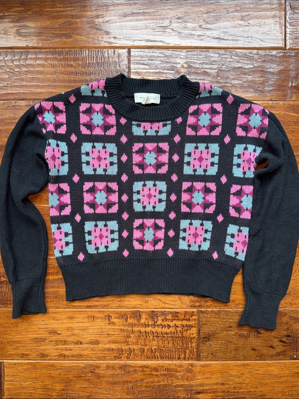 Treasure & Bond Black Crewneck Sweater with Geometric Pattern, Small 7/8